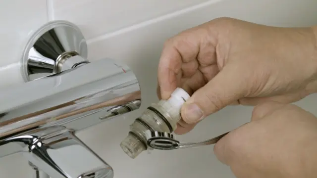 Oras Nova - Maintenance of the cartridge
